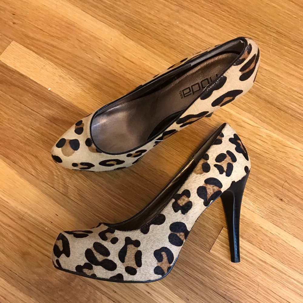 Moda Animal Skin Heels - Picture 2 of 5